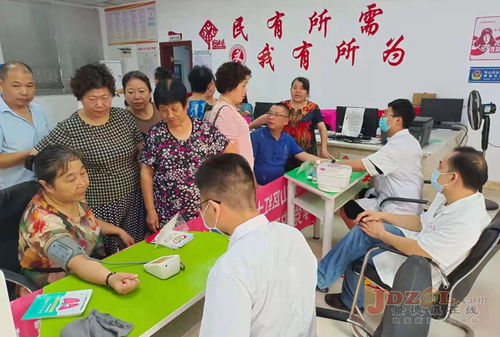 情系社区,关爱健康 御窑社区开展义诊服务